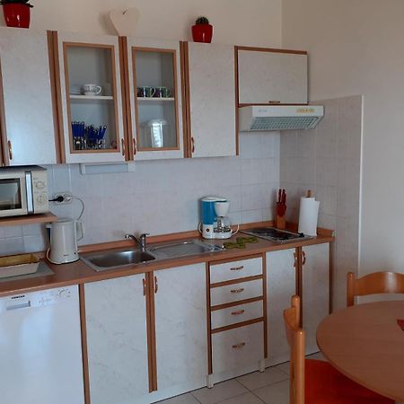 Apartments Borovina Bol Eksteriør billede